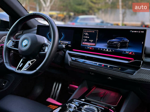 Черный БМВ i5, объемом двигателя 0 л и пробегом 32 тыс. км за 57000 $, фото 26 на Automoto.ua