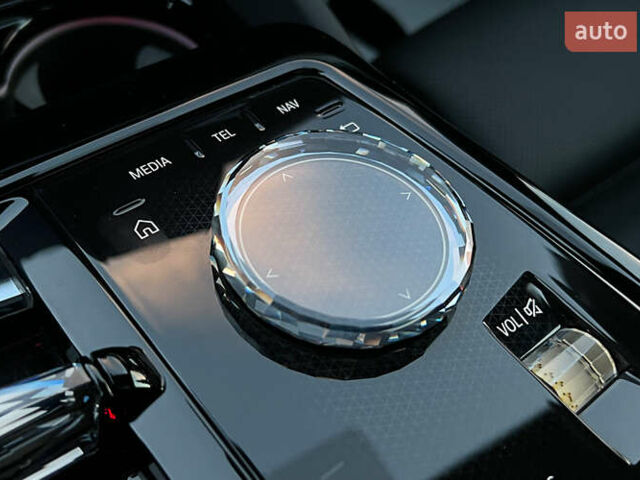 Черный БМВ i5, объемом двигателя 0 л и пробегом 32 тыс. км за 57000 $, фото 19 на Automoto.ua