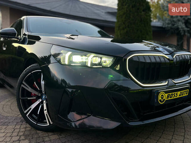 Черный БМВ i5, объемом двигателя 0 л и пробегом 32 тыс. км за 57000 $, фото 32 на Automoto.ua