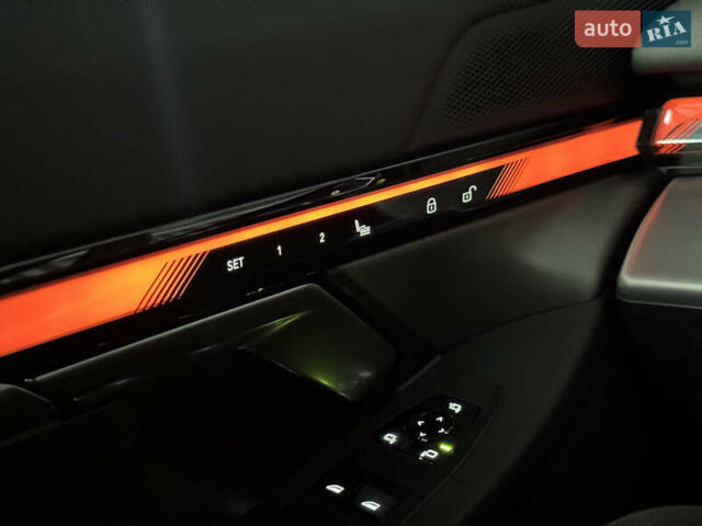 Черный БМВ i5, объемом двигателя 0 л и пробегом 20 тыс. км за 46500 $, фото 49 на Automoto.ua