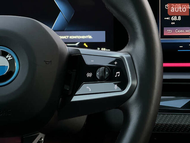 Черный БМВ i5, объемом двигателя 0 л и пробегом 32 тыс. км за 57000 $, фото 13 на Automoto.ua