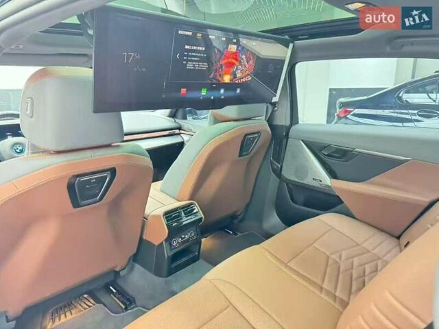 БМВ i5 2025 в Кропивницком (Кировограде) на Automoto.ua Черный БМВ i5, объемом двигателя 0 л и пробегом 3 тыс. км за 49899 $, фото 7 на Automoto.ua