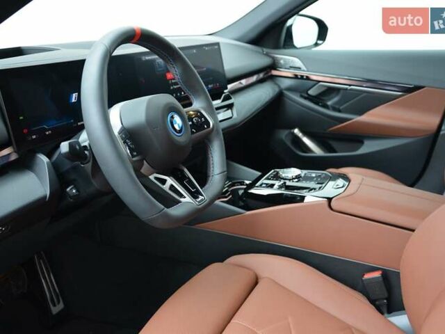 Чорний БМВ i5, об'ємом двигуна 0 л та пробігом 1 тис. км за 83836 $, фото 4 на Automoto.ua