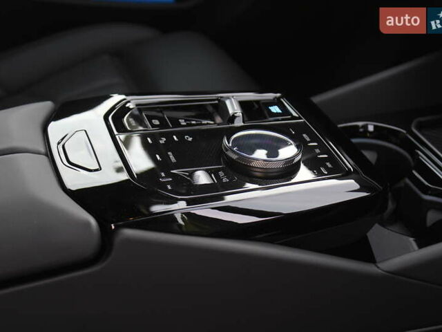 Черный БМВ i5, объемом двигателя 0 л и пробегом 1 тыс. км за 69700 $, фото 18 на Automoto.ua