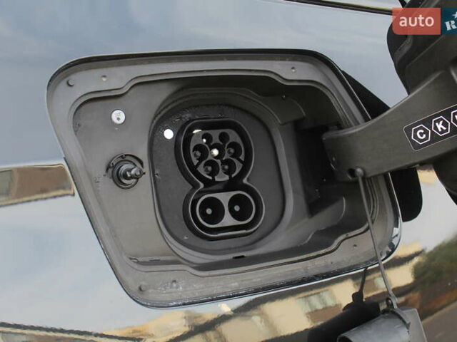 Черный БМВ i5, объемом двигателя 0 л и пробегом 1 тыс. км за 69700 $, фото 12 на Automoto.ua