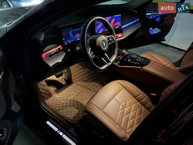 Красный БМВ i5, объемом двигателя 0 л и пробегом 12 тыс. км за 47500 $, фото 5 на Automoto.ua