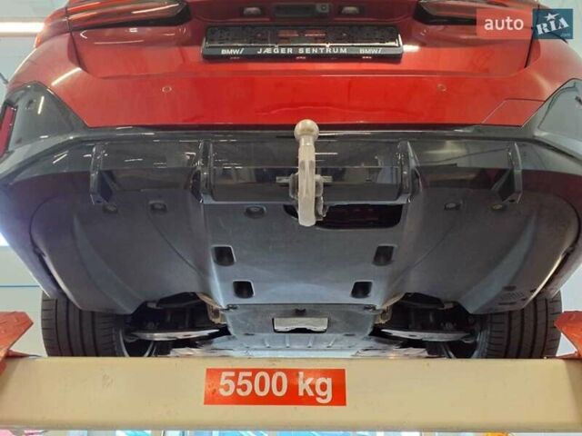 Красный БМВ i5, объемом двигателя 0 л и пробегом 24 тыс. км за 59500 $, фото 3 на Automoto.ua