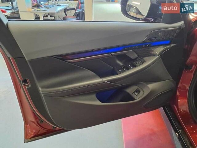 Красный БМВ i5, объемом двигателя 0 л и пробегом 24 тыс. км за 59500 $, фото 10 на Automoto.ua