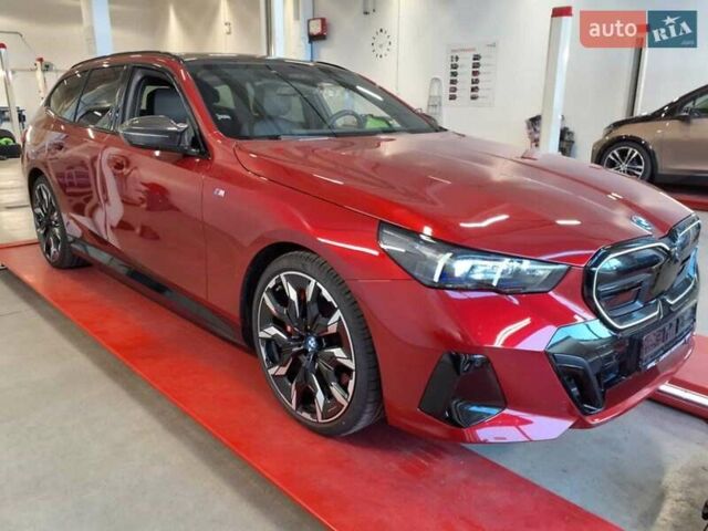 Красный БМВ i5, объемом двигателя 0 л и пробегом 24 тыс. км за 59500 $, фото 15 на Automoto.ua