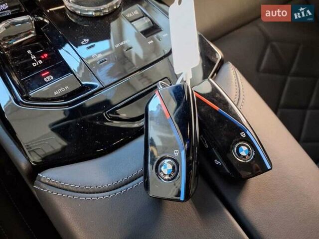 Красный БМВ i5, объемом двигателя 0 л и пробегом 24 тыс. км за 59500 $, фото 16 на Automoto.ua