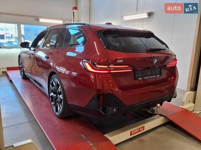 Красный БМВ i5, объемом двигателя 0 л и пробегом 24 тыс. км за 59500 $, фото 5 на Automoto.ua