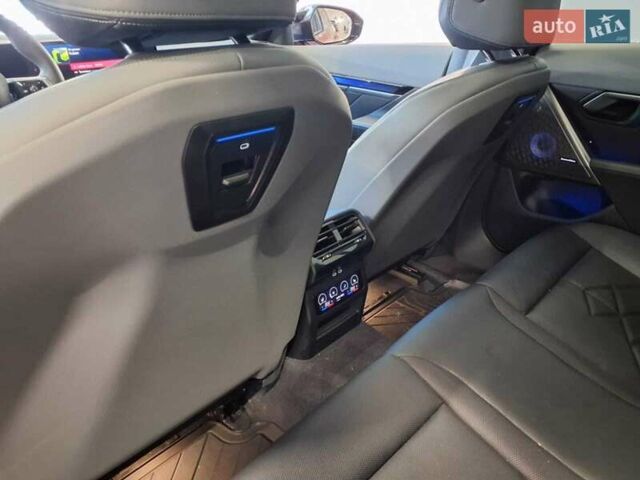 Красный БМВ i5, объемом двигателя 0 л и пробегом 24 тыс. км за 59500 $, фото 20 на Automoto.ua