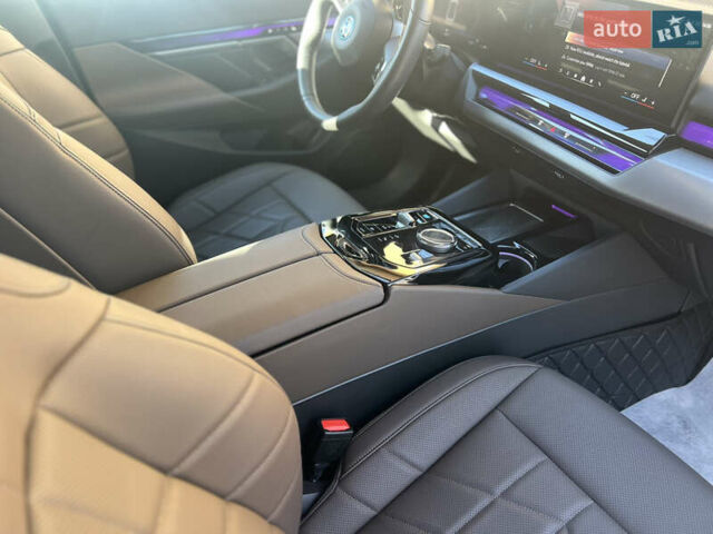 БМВ i5, объемом двигателя 0 л и пробегом 5 тыс. км за 61000 $, фото 12 на Automoto.ua