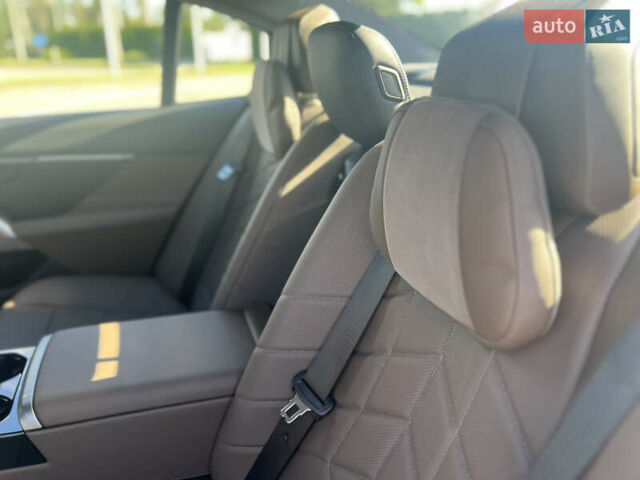 БМВ i5, объемом двигателя 0 л и пробегом 5 тыс. км за 61000 $, фото 19 на Automoto.ua