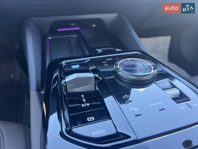 БМВ i5, объемом двигателя 0 л и пробегом 5 тыс. км за 61000 $, фото 23 на Automoto.ua