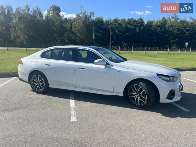 БМВ i5, объемом двигателя 0 л и пробегом 5 тыс. км за 61000 $, фото 1 на Automoto.ua