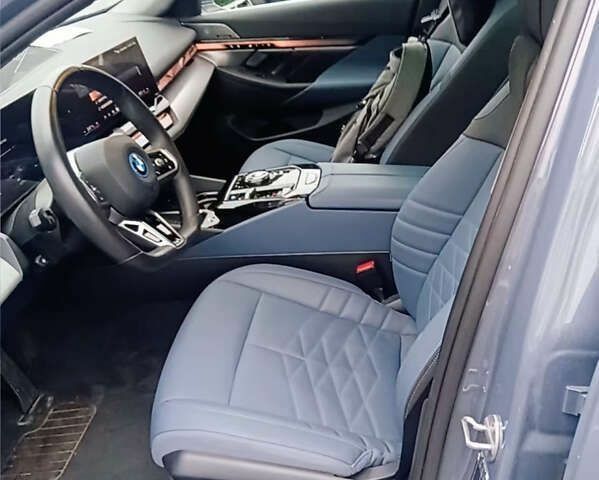 БМВ i5, объемом двигателя 0 л и пробегом 11 тыс. км за 41500 $, фото 24 на Automoto.ua