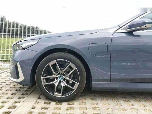 БМВ i5, объемом двигателя 0 л и пробегом 13 тыс. км за 41500 $, фото 3 на Automoto.ua