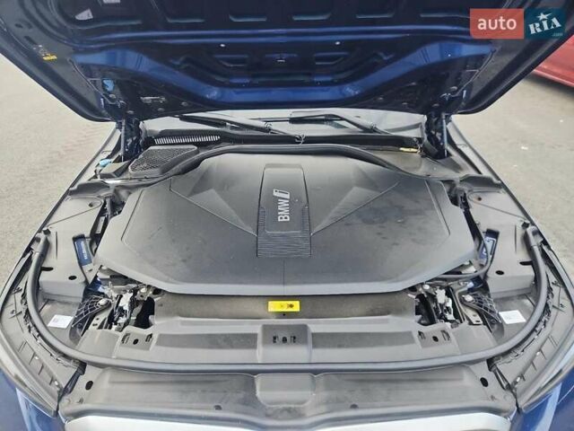 БМВ i5, объемом двигателя 0 л и пробегом 26 тыс. км за 18000 $, фото 10 на Automoto.ua