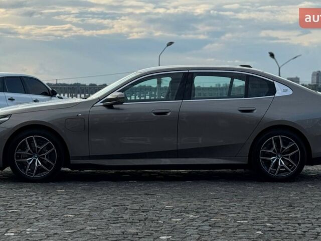 БМВ i5, объемом двигателя 0 л и пробегом 0 тыс. км за 53500 $, фото 5 на Automoto.ua