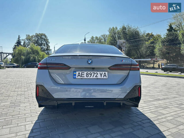 Серый БМВ i5, объемом двигателя 0 л и пробегом 6 тыс. км за 83000 $, фото 5 на Automoto.ua
