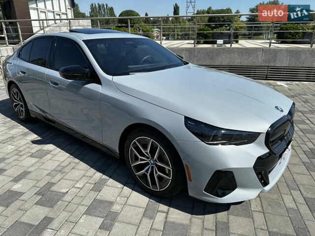 Серый БМВ i5, объемом двигателя 0 л и пробегом 6 тыс. км за 83000 $, фото 34 на Automoto.ua