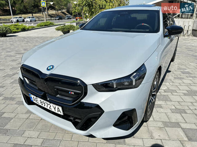 Серый БМВ i5, объемом двигателя 0 л и пробегом 6 тыс. км за 83000 $, фото 37 на Automoto.ua