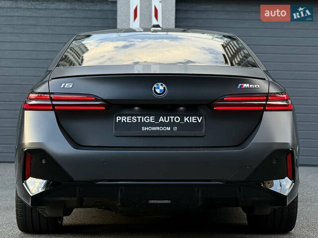 Серый БМВ i5, объемом двигателя 0 л и пробегом 29 тыс. км за 65000 $, фото 16 на Automoto.ua