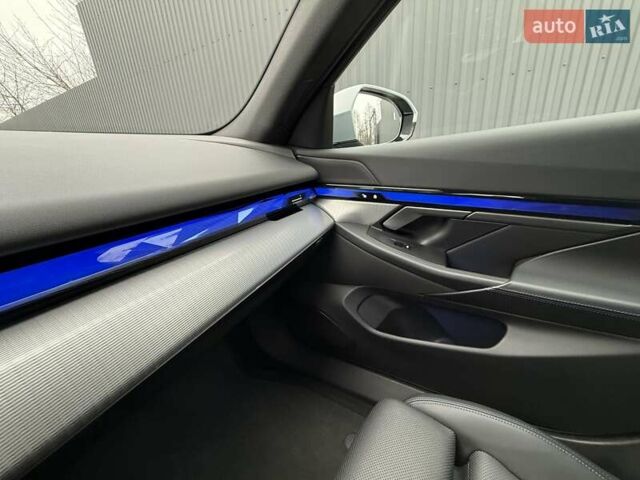 Сірий БМВ i5, об'ємом двигуна 0 л та пробігом 18 тис. км за 59500 $, фото 31 на Automoto.ua