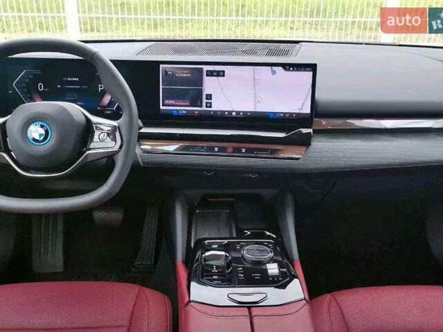 Серый БМВ i5, объемом двигателя 0 л и пробегом 13 тыс. км за 39900 $, фото 7 на Automoto.ua