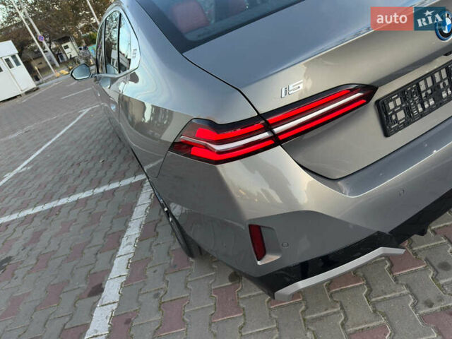 Сірий БМВ i5, об'ємом двигуна 0 л та пробігом 16 тис. км за 48500 $, фото 26 на Automoto.ua