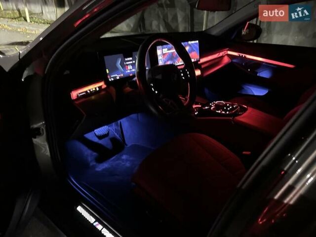 Сірий БМВ i5, об'ємом двигуна 0 л та пробігом 16 тис. км за 48500 $, фото 73 на Automoto.ua