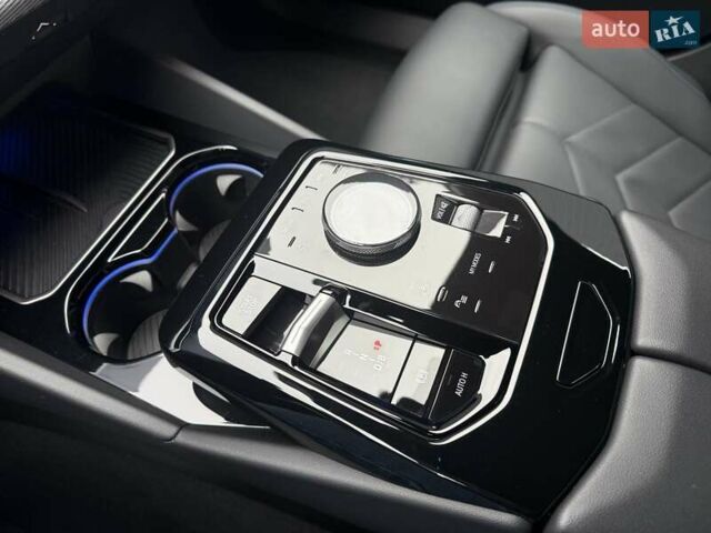 Сірий БМВ i5, об'ємом двигуна 0 л та пробігом 18 тис. км за 59500 $, фото 27 на Automoto.ua