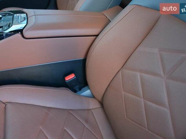 Сірий БМВ i5, об'ємом двигуна 0 л та пробігом 4 тис. км за 86780 $, фото 7 на Automoto.ua