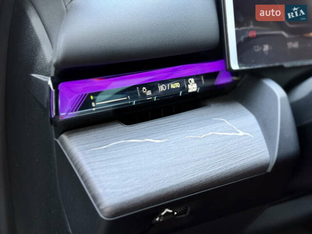 Серый БМВ i5, объемом двигателя 0 л и пробегом 15 тыс. км за 59500 $, фото 24 на Automoto.ua