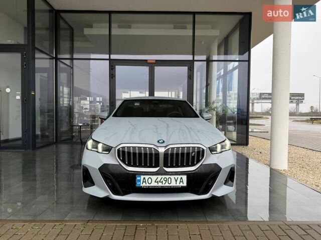 Сірий БМВ i5, об'ємом двигуна 0 л та пробігом 18 тис. км за 54900 $, фото 1 на Automoto.ua