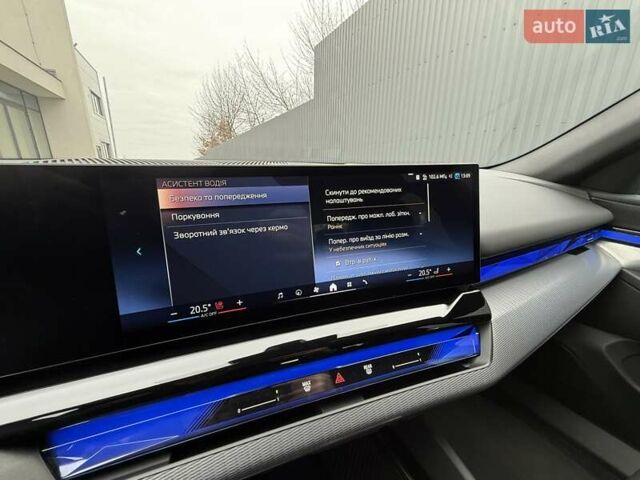 Сірий БМВ i5, об'ємом двигуна 0 л та пробігом 18 тис. км за 59500 $, фото 32 на Automoto.ua