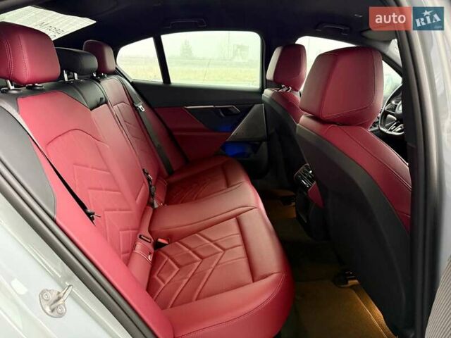 Сірий БМВ i5, об'ємом двигуна 0 л та пробігом 18 тис. км за 54900 $, фото 31 на Automoto.ua