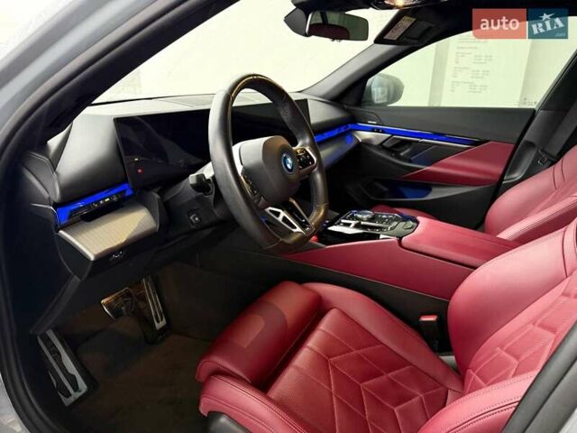 Сірий БМВ i5, об'ємом двигуна 0 л та пробігом 18 тис. км за 54900 $, фото 12 на Automoto.ua