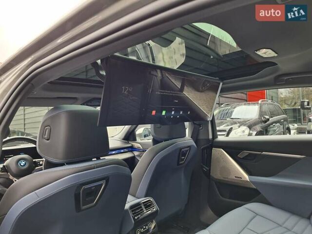 Серый БМВ i5, объемом двигателя 0 л и пробегом 5 тыс. км за 54900 $, фото 25 на Automoto.ua