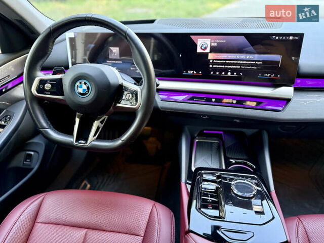 Серый БМВ i5, объемом двигателя 0 л и пробегом 15 тыс. км за 59500 $, фото 20 на Automoto.ua