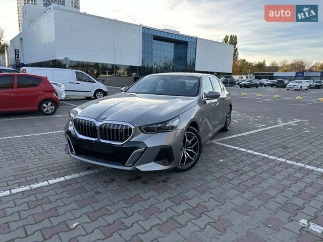 Сірий БМВ i5, об'ємом двигуна 0 л та пробігом 16 тис. км за 48500 $, фото 1 на Automoto.ua