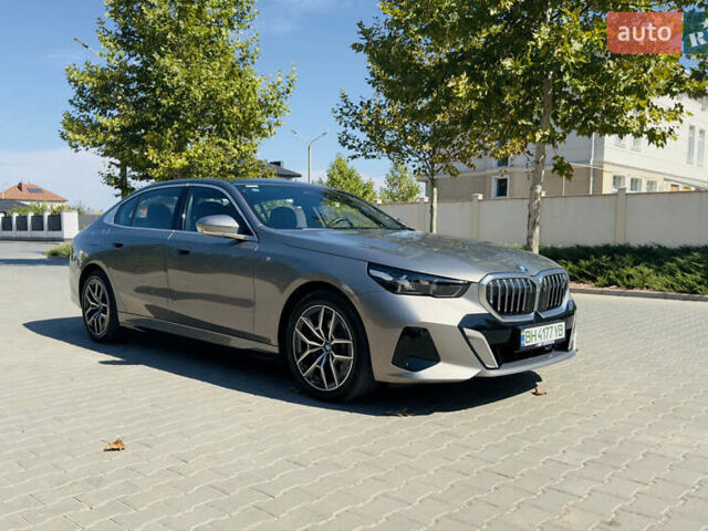 Серый БМВ i5, объемом двигателя 0 л и пробегом 5 тыс. км за 59000 $, фото 6 на Automoto.ua