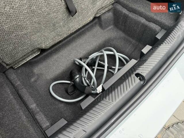 Сірий БМВ i5, об'ємом двигуна 0 л та пробігом 18 тис. км за 59500 $, фото 24 на Automoto.ua