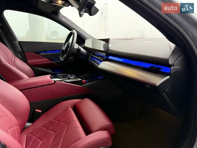 Сірий БМВ i5, об'ємом двигуна 0 л та пробігом 18 тис. км за 54900 $, фото 34 на Automoto.ua