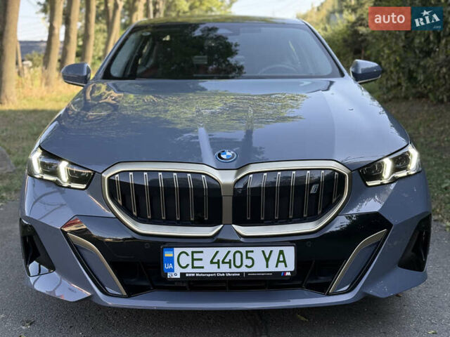 Серый БМВ i5, объемом двигателя 0 л и пробегом 15 тыс. км за 59500 $, фото 5 на Automoto.ua