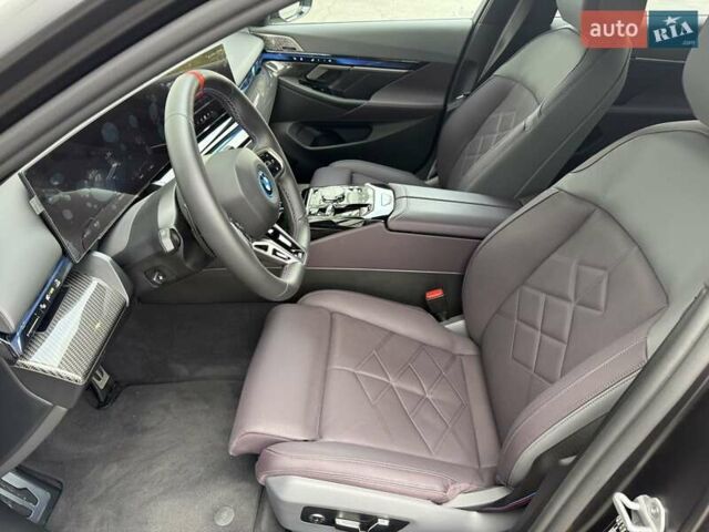 Серый БМВ i5, объемом двигателя 0 л и пробегом 5 тыс. км за 98929 $, фото 10 на Automoto.ua