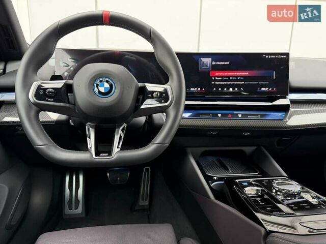 Серый БМВ i5, объемом двигателя 0 л и пробегом 5 тыс. км за 98929 $, фото 18 на Automoto.ua