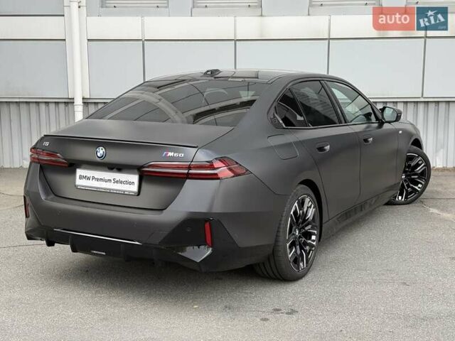 Серый БМВ i5, объемом двигателя 0 л и пробегом 5 тыс. км за 98929 $, фото 5 на Automoto.ua