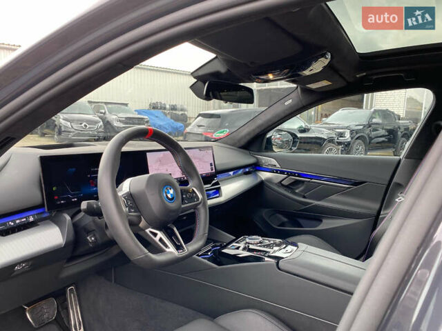 Сірий БМВ i5, об'ємом двигуна 0 л та пробігом 11 тис. км за 79473 $, фото 6 на Automoto.ua